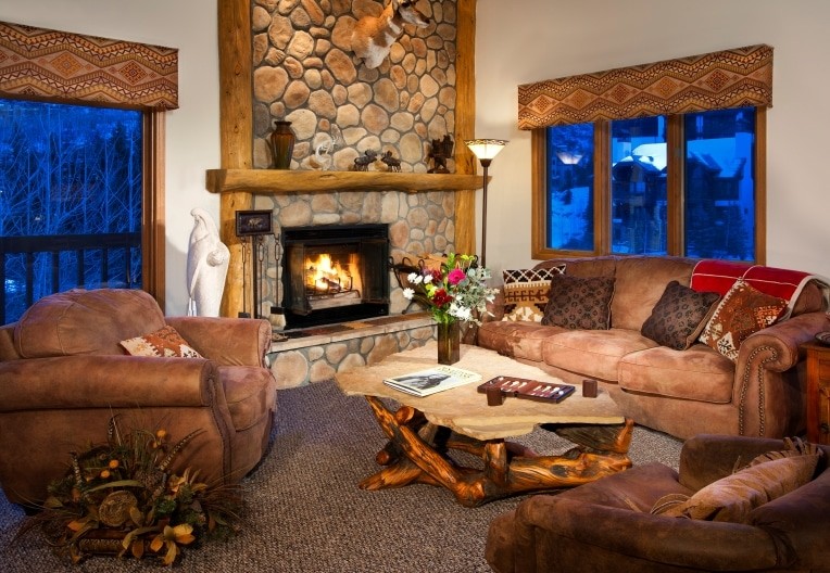 Townsend Place - Mogul Ski World